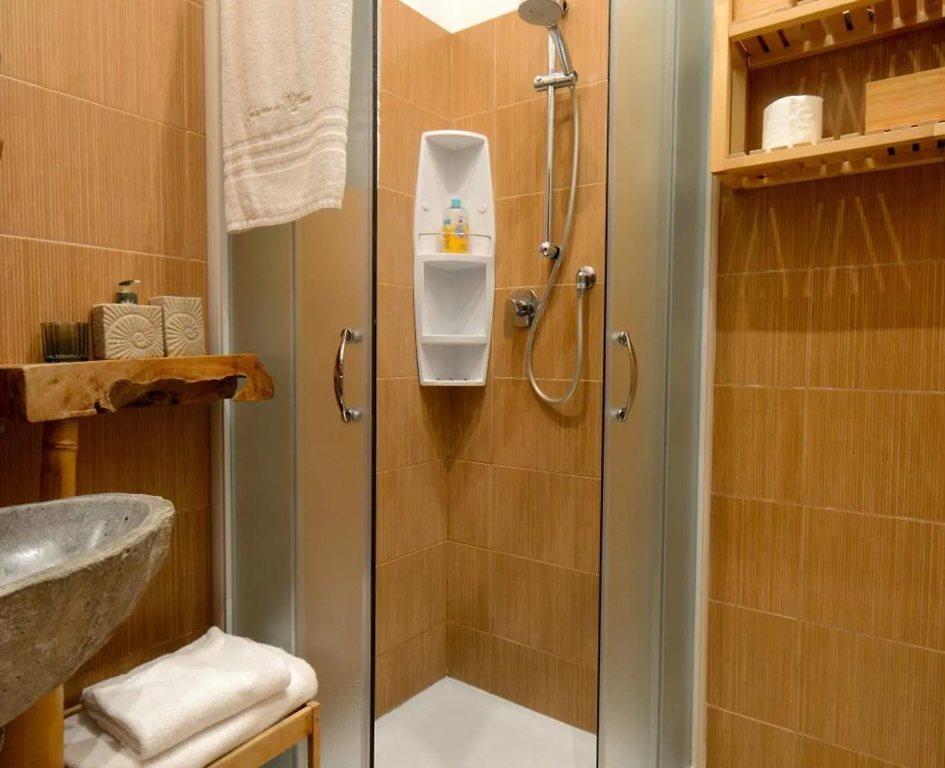 Apartment Meraviglioso Appartamento Deluxe, Design Zen 2 Camere 2 Bagni Privati - Potente Wi-Fi Ottimo Il Collegamento Con Aeroporto Di Malpensa E Rho Fiera, Vicino A 3 Linee Metropolitane Milan
